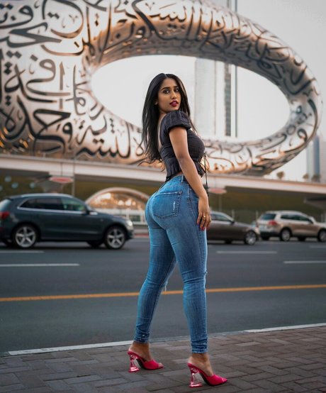 scarlettmrose nacktheit kunst archiv