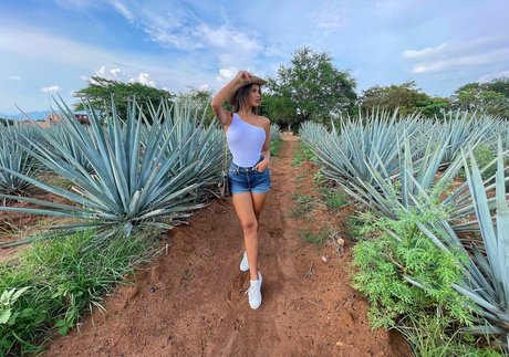 Briannagova erotische nackte fotos