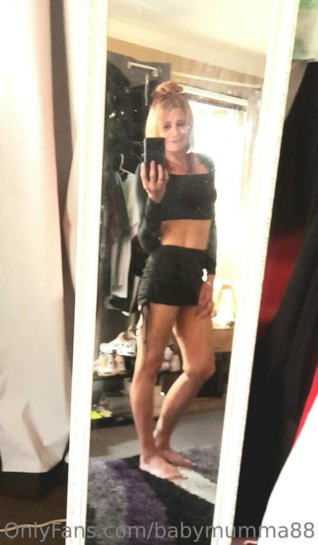 blonde lesbische onlyfans erotische kunst archiv