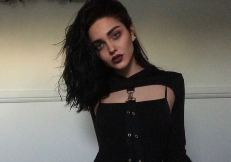 autumngravesz nackt pornostar bilder