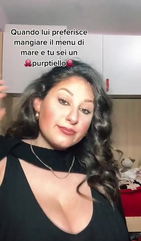 Jolanda Tummolillo kunst sexy fotos