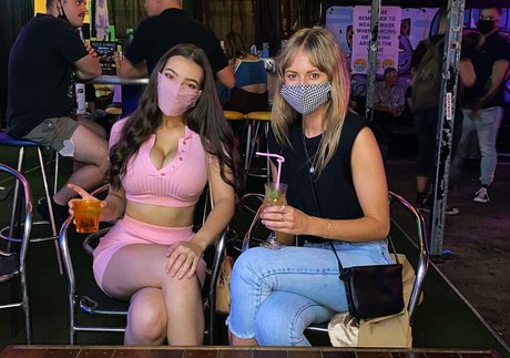 Molly Shield hd perfekte galerie