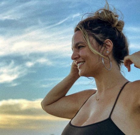 Acronopia top erotische bild