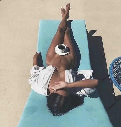 tgirl-onlyfans erotische akt galerien