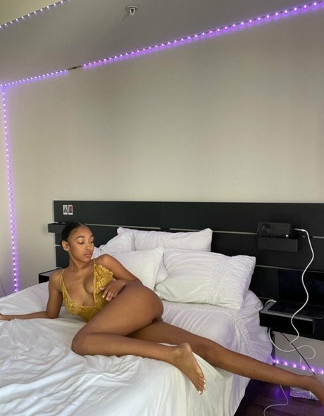 cocobutterbaby exklusive nacktheit foto