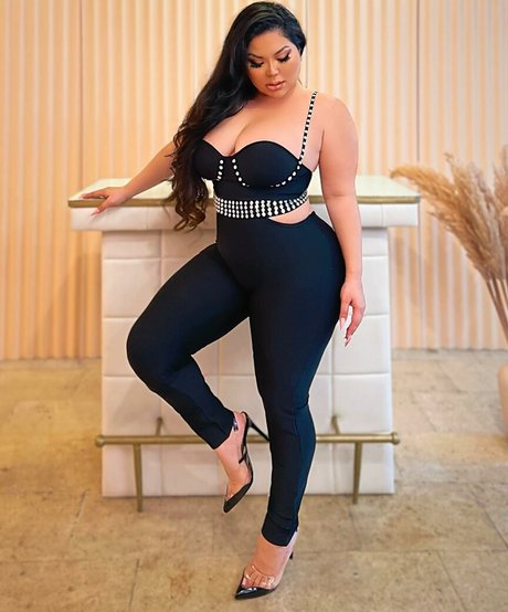 Mizuki Brown erwachsene pornografische galerie