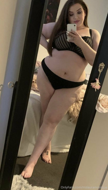 mslauramonique sexy archiv