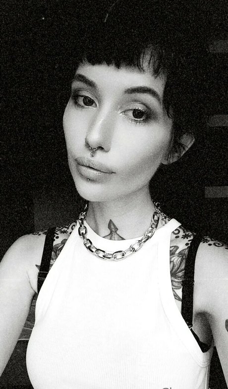 ebenholz-trans-onlyfans hübsche nackten galerien