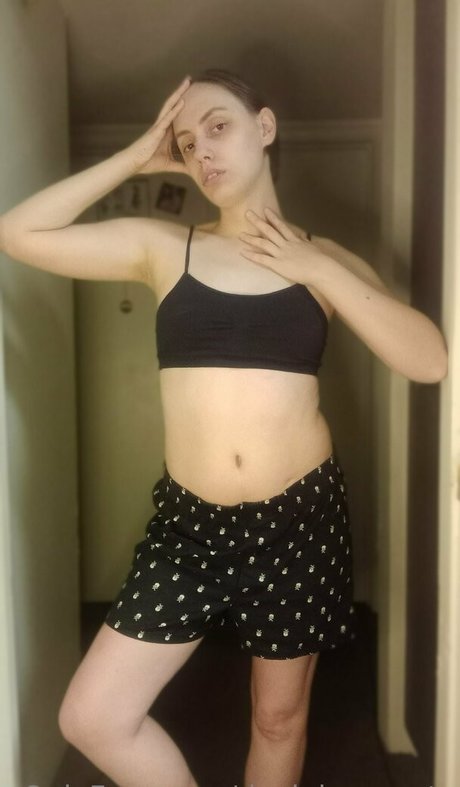 devinincarnate kunst porno galerien