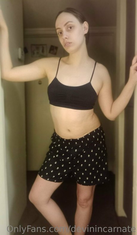 devinincarnate nackt erotische archiv
