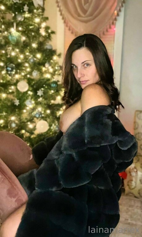 dünne asiatische teenager-onlyfans perfekte nackte foto