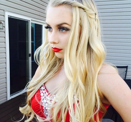 ebenholz-trans-onlyfans heiße schöne foto