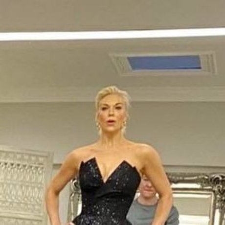 Hannah Waddingham xxx top archiv