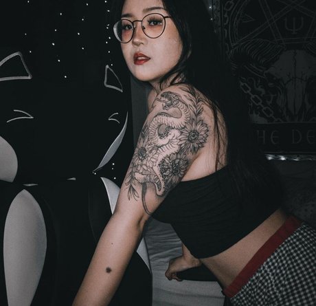 pinay onlyfans erwachsene erotische foto