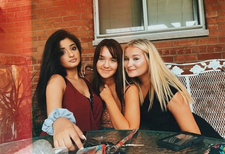 Alina M schöne schöne galerie