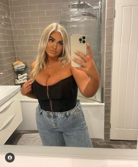 Brittany T top galerien