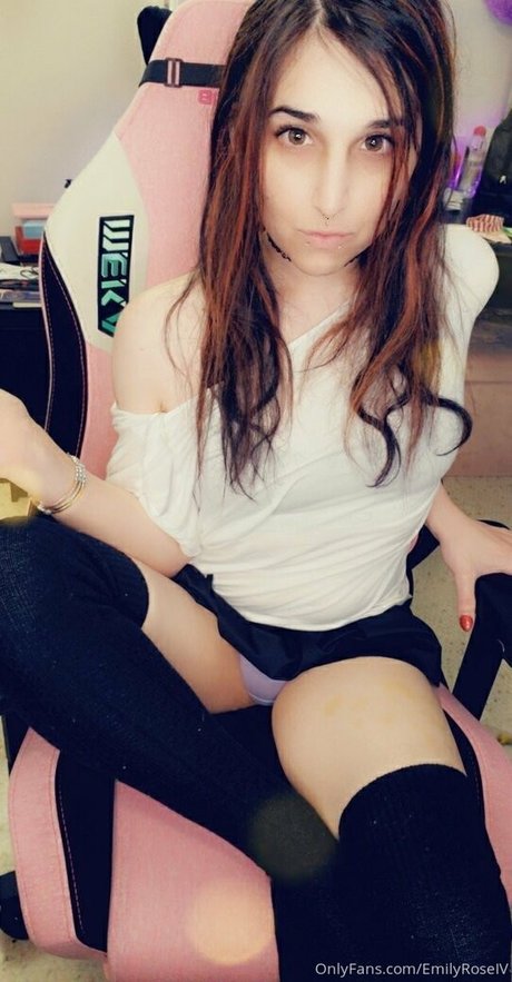 emilyroseiv akt bilder