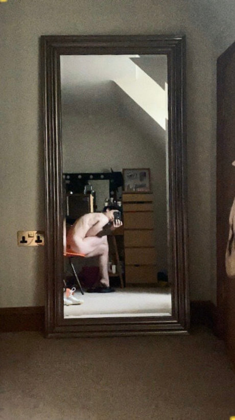 ebenholz-trans-onlyfans kunst exklusive foto