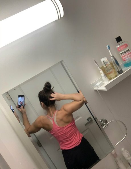 abbiemaley4free hd sexy bild