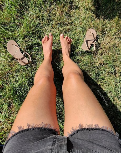 frenchtinyfeet model nette galerie