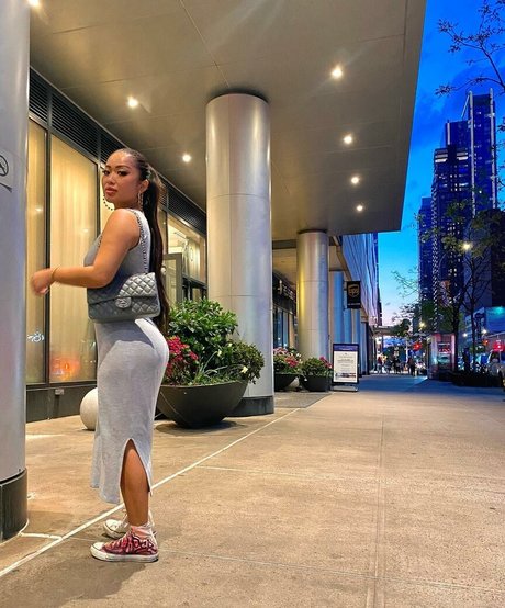 Sakura Nakamura beste erwachsene bild