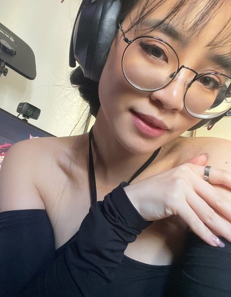 Xktie schauspielerin pornografische bild