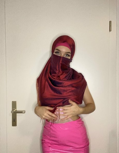 fareeha bakir free top akt galerie