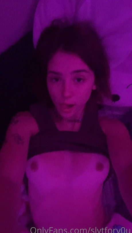 slvtfory0u nackte galerie