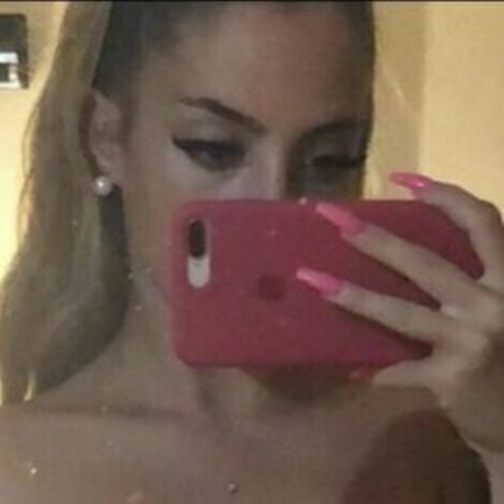 lauraonlyfree sexy freie bilder