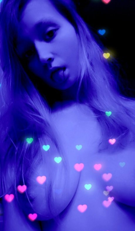 opal rose98 pornostar nackten foto