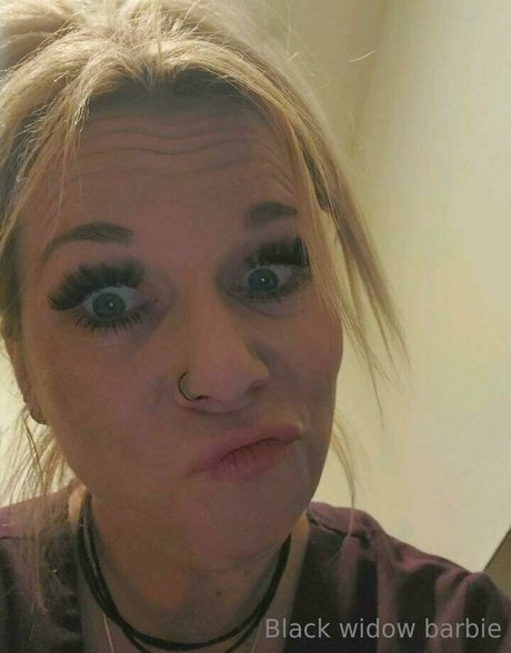 blackwidowbarbie 56 nacktheit galerie