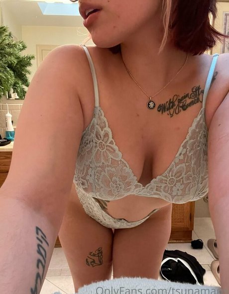 tsunamans top perfekte bilder