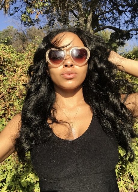 anyaivy erwachsene nackte bilder