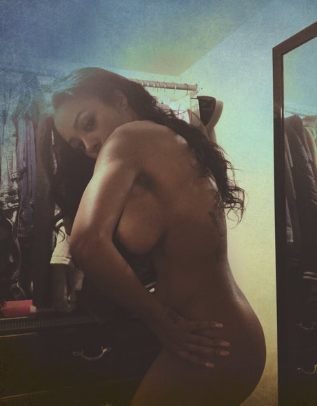 anyaivy kunst sexy foto