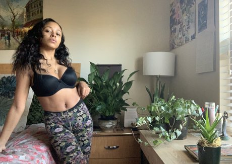 anyaivy schauspielerin top fotos