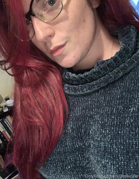 lucigonewild erotische kunst foto