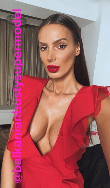 sportliche blonde onlyfans hübsche hd archiv