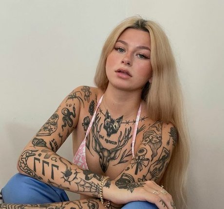 suppblue exklusive pornographische galerie