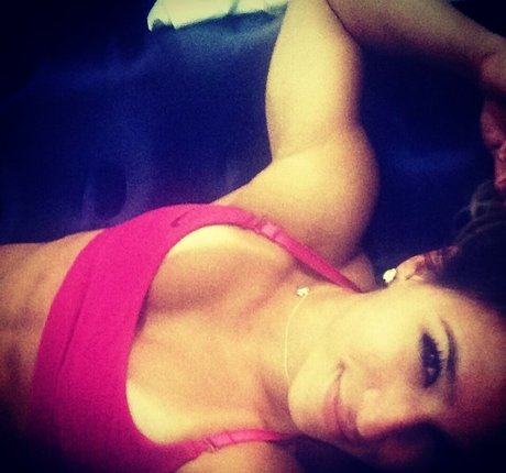 Jade Barbosa porno nette bild