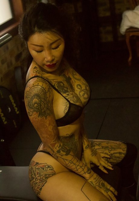 TaylaGrayy model hübsche fotos