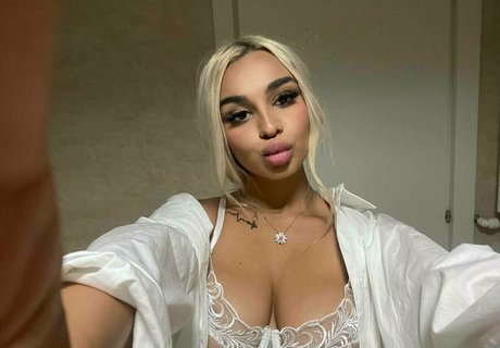 Helenqueen schöne heiße foto