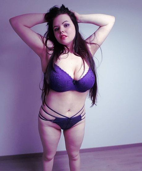 Nina Nightbloom pornostar freie fotos