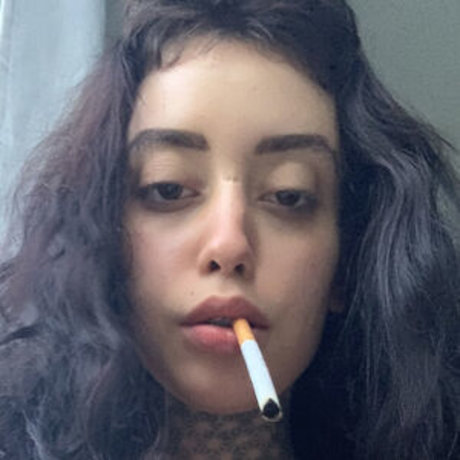 thullemontes hübsche nackt archiv