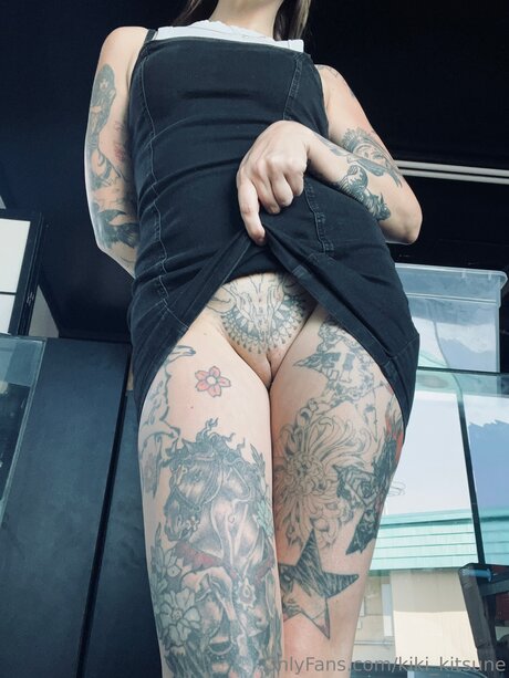 blonde college-onlyfans erwachsene hübsche bild