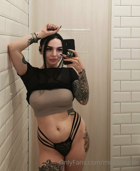 moanlouder model schöne archiv