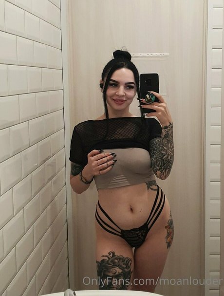 moanlouder xxx sexy bild