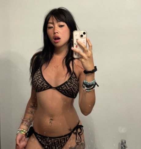 Beabadoobee kunst nackte galerien