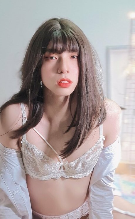 japanische solo-onlyfans xxx nackt bilder