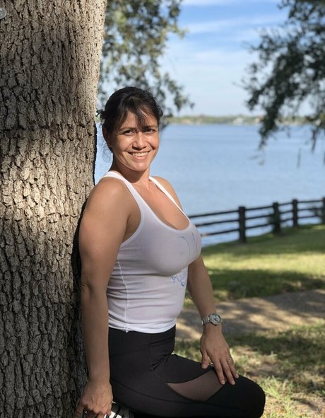 yusimee schauspielerin hd bilder