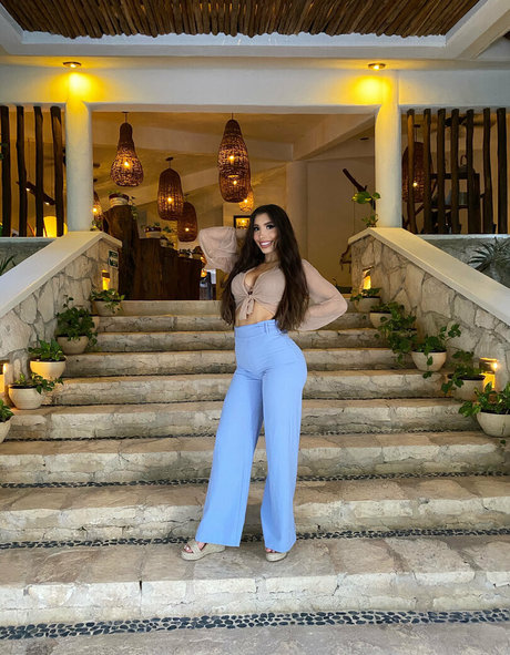 adventureswith erotische sexy bild